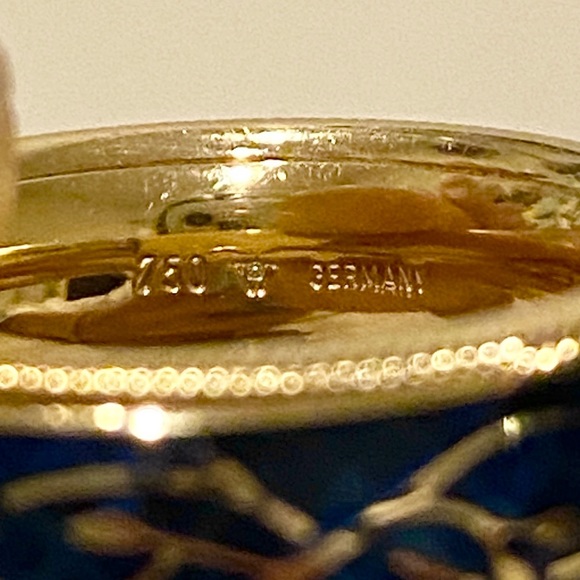 Wellendorff Forget-Me-Not Yellow Gold Blue Ring. - Picture 15 of 16